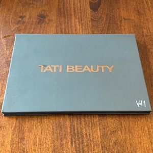 Tati Beauty Textured Neutrals Volume 1 palette